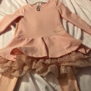 Guess never wore outfit